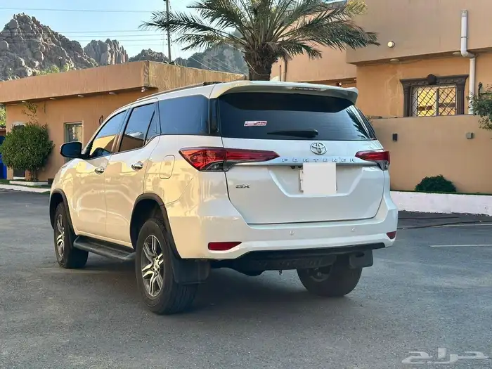 فورتشنر ديزل دبل 2022 ممشى قليل مالك أول 1