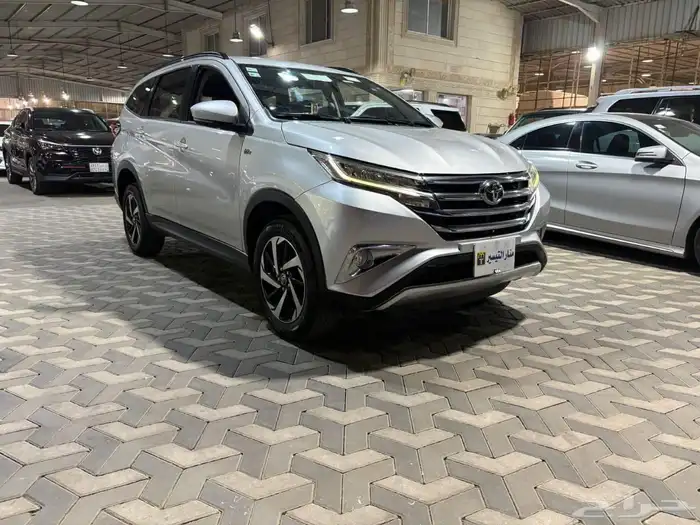 تويوتا رش واجن فضي 2021 بنزين وارد كوريا 3