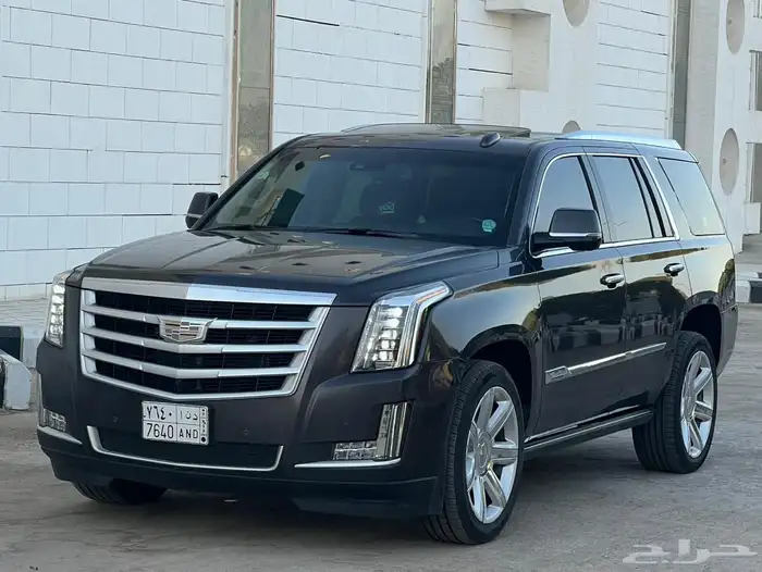 كاديلاك اسكاليد 2016 (بحالة ممتازة) 1