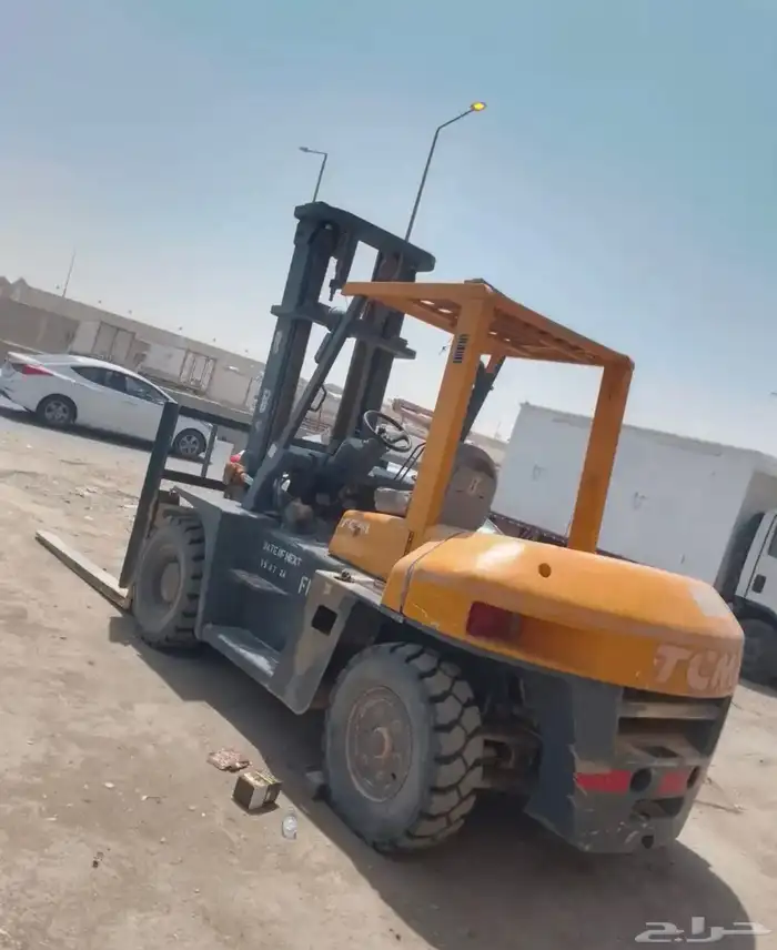 رافعه شوكيه فوركلفت سيزرلفت للايجار Forklift Sealift 2