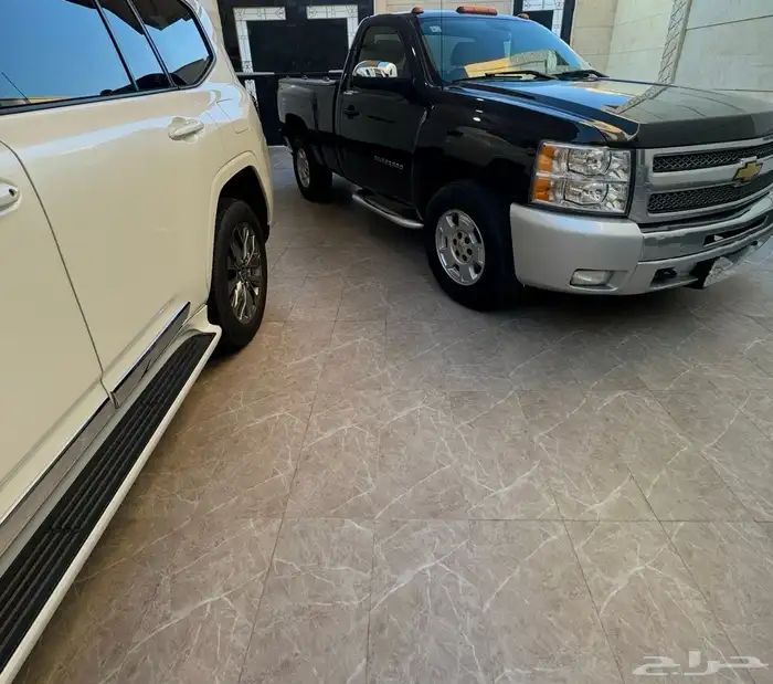 للبيع شفروليه من نوع بكب سلفرادو فل كامل موديل 2012 دبل 1