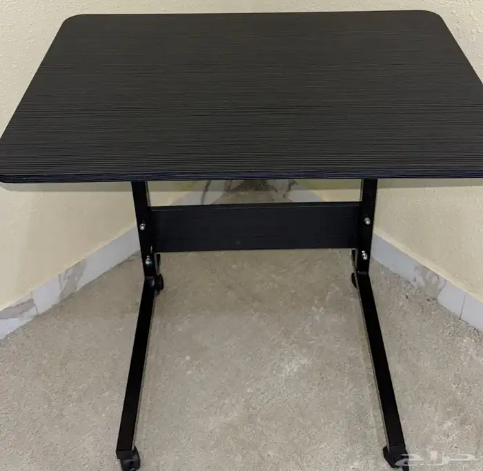 للبيع استاند تعليق ملابس ومنظم من ايكيا  طاولة صغيرة متحركه 11