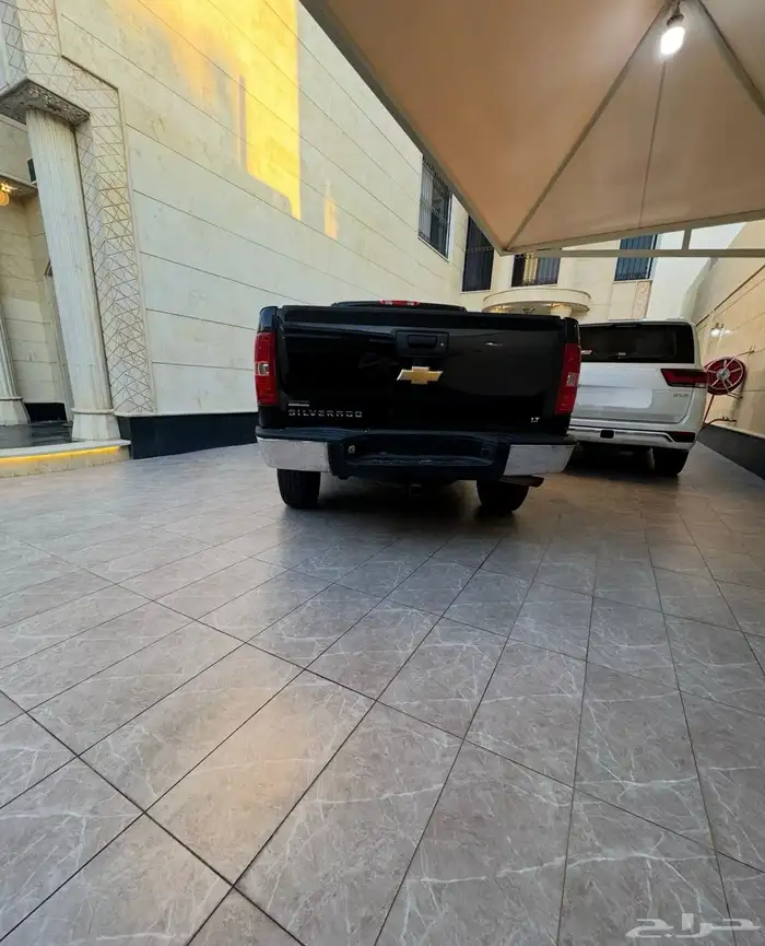 للبيع شفروليه من نوع بكب سلفرادو فل كامل موديل 2012 دبل 6