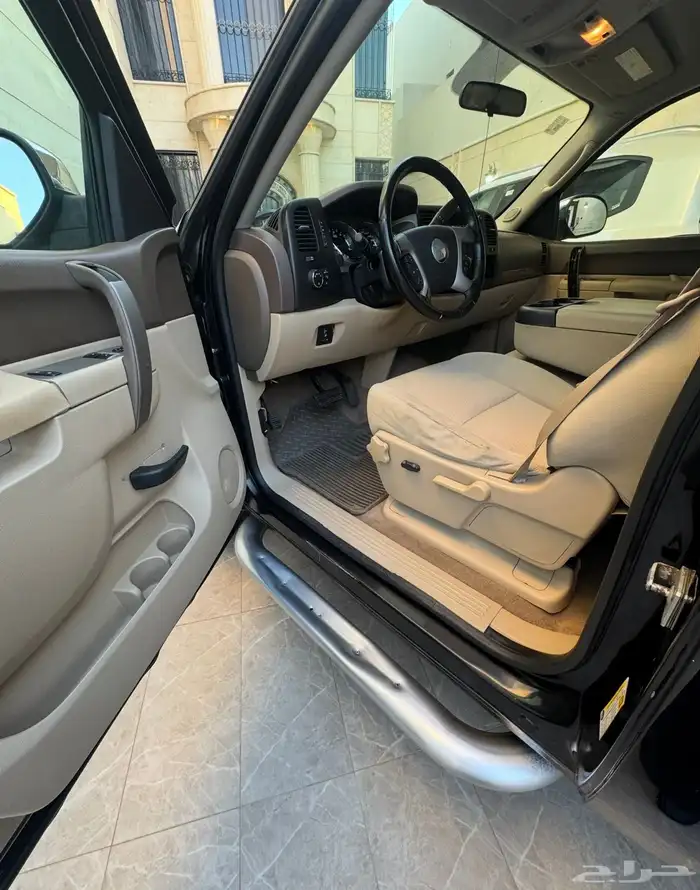 للبيع شفروليه من نوع بكب سلفرادو فل كامل موديل 2012 دبل 7