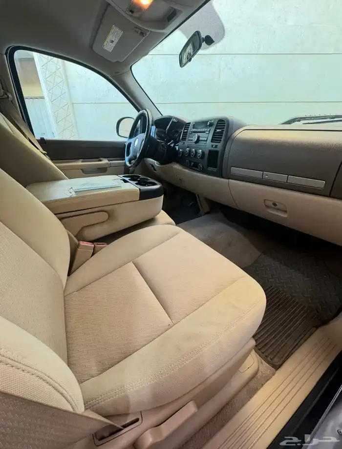 للبيع شفروليه من نوع بكب سلفرادو فل كامل موديل 2012 دبل 13