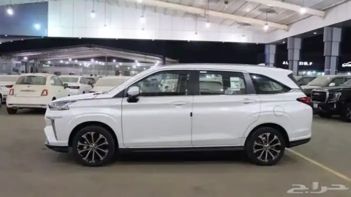 تويوتا فيلوز GLX 2025 رواتب 3600 عروض التقسيط 3