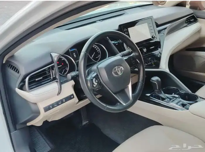 Toyota Camry GLE Hybrid 2023 11