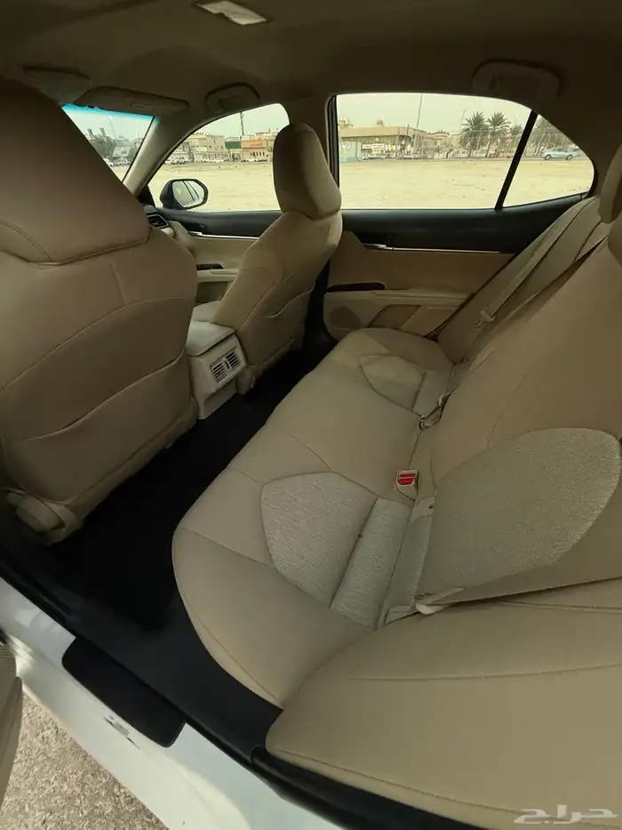 تويوتا كامري 2020 سعودي قمه بنضافه مالك واحد 21