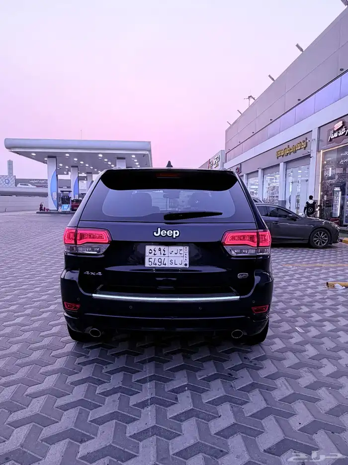 جيب قراند شروكي 2014 ماشي 173 .8 سلندر ضربتين بدي يمين فقط 14