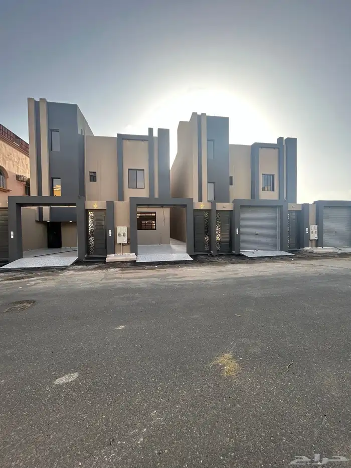 للبيع دور ارضي 6غرف بحوش وسيع شمال خميس مشيط 1