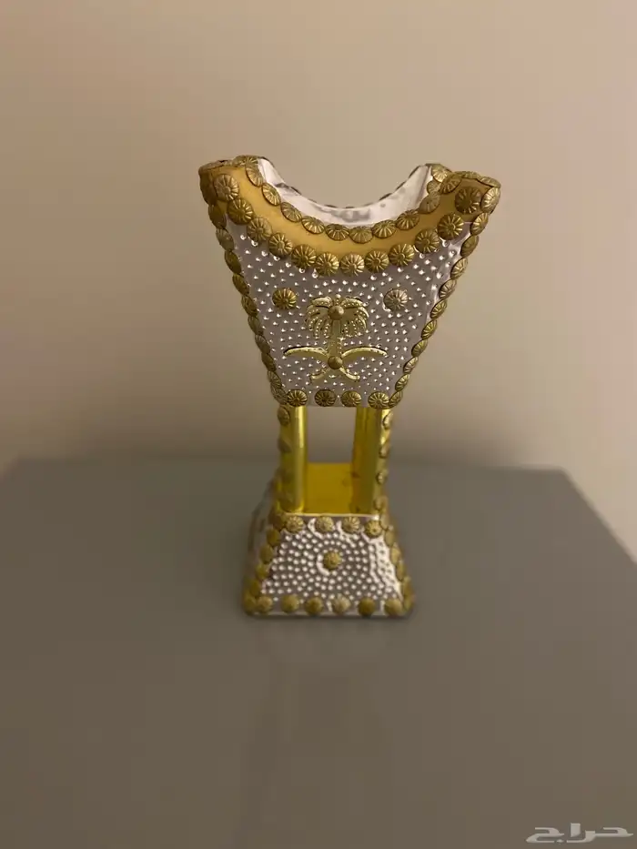 مبخره فضيه بتطريز ذهبي سيفين ونخله 0