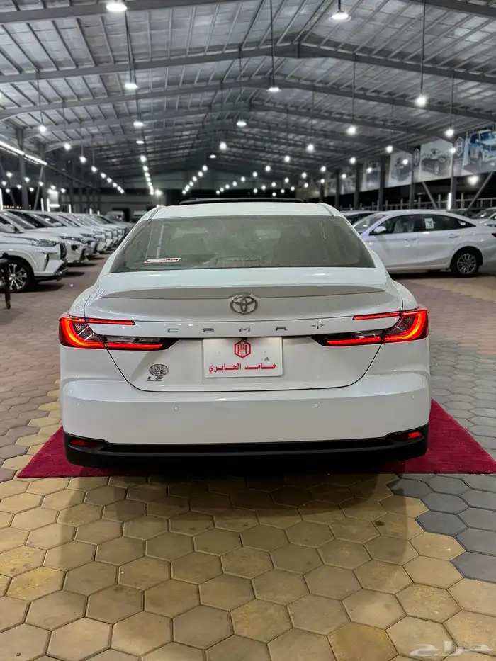 تويوتا   كامري LE بنزين 2025 جديد سعودي 116.000شامل 3