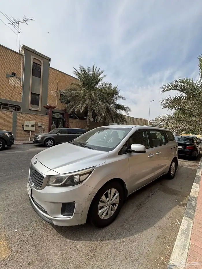 كيا كانيفال 7