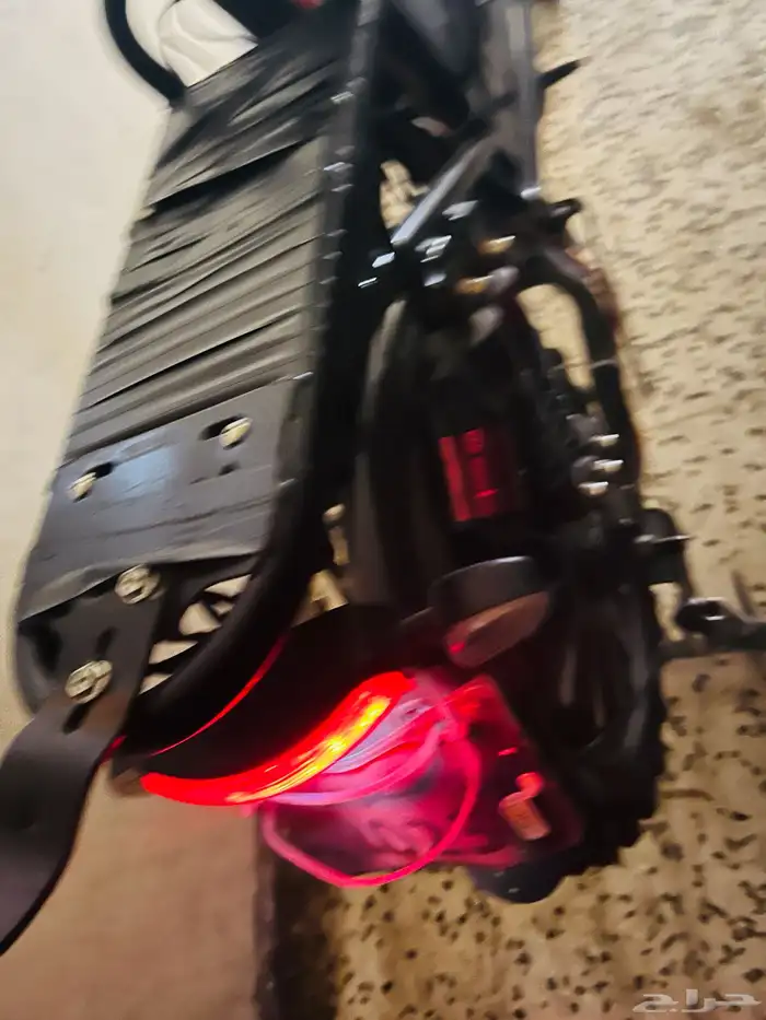 سكوتر شغال اللي صامل يجي خاص 20