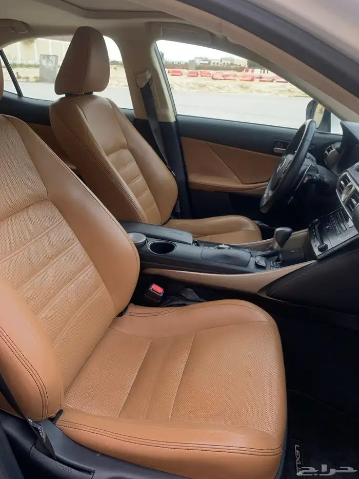 لكزس IS350 2014 10