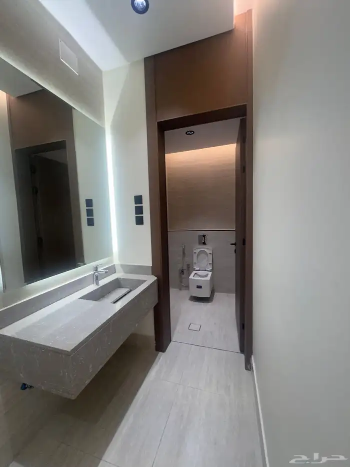 للبيع شقق ارضيه مداخل مستقله وعلوى بسطح من 450 الف ابها 8