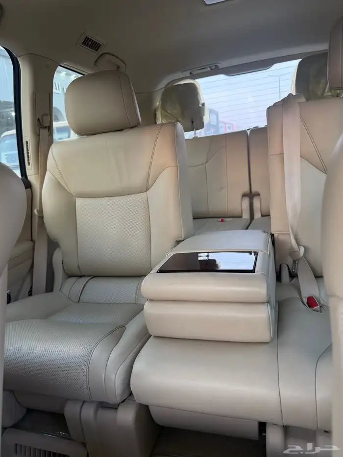 لكزس 2012 مخزن مالك اول فل كامل 16