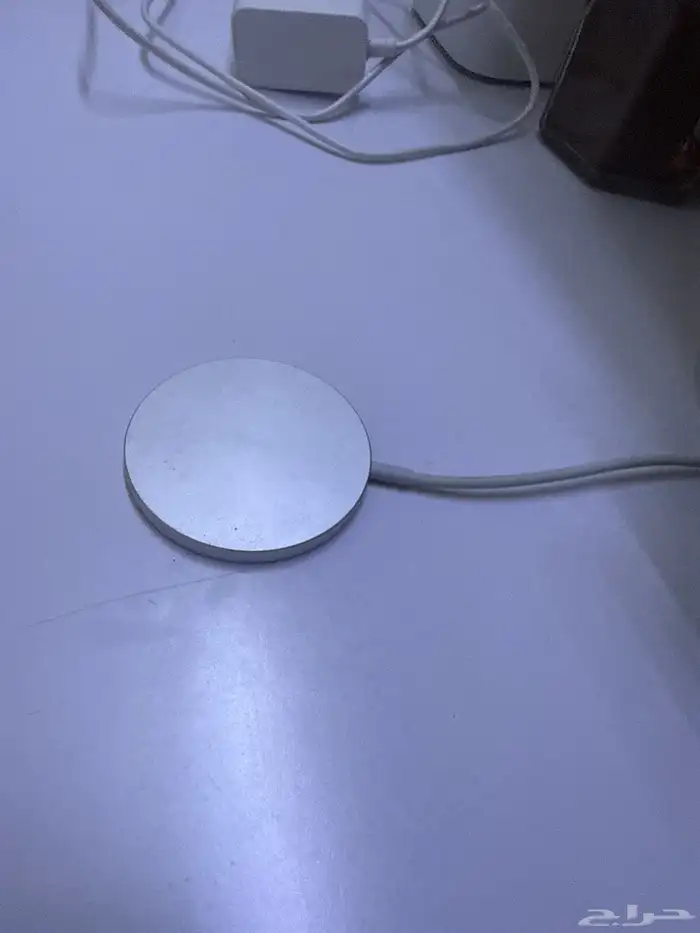 شاحن ايفون لاسلكى 1