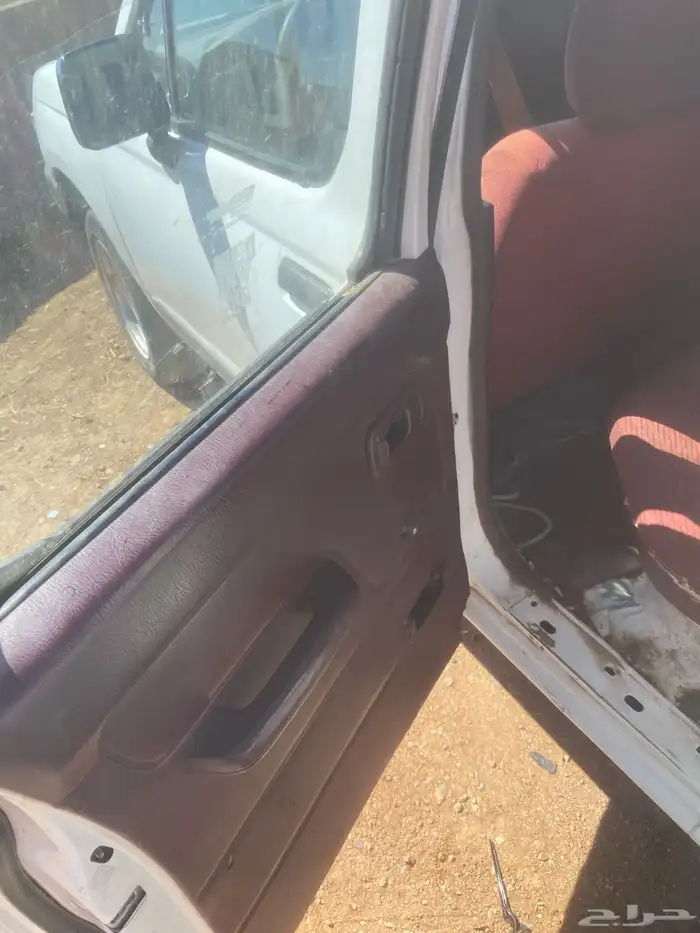 ددسن 2003 مفحوص وباقي في استمارتها سنه وشهرين محركاتها طيبه 6