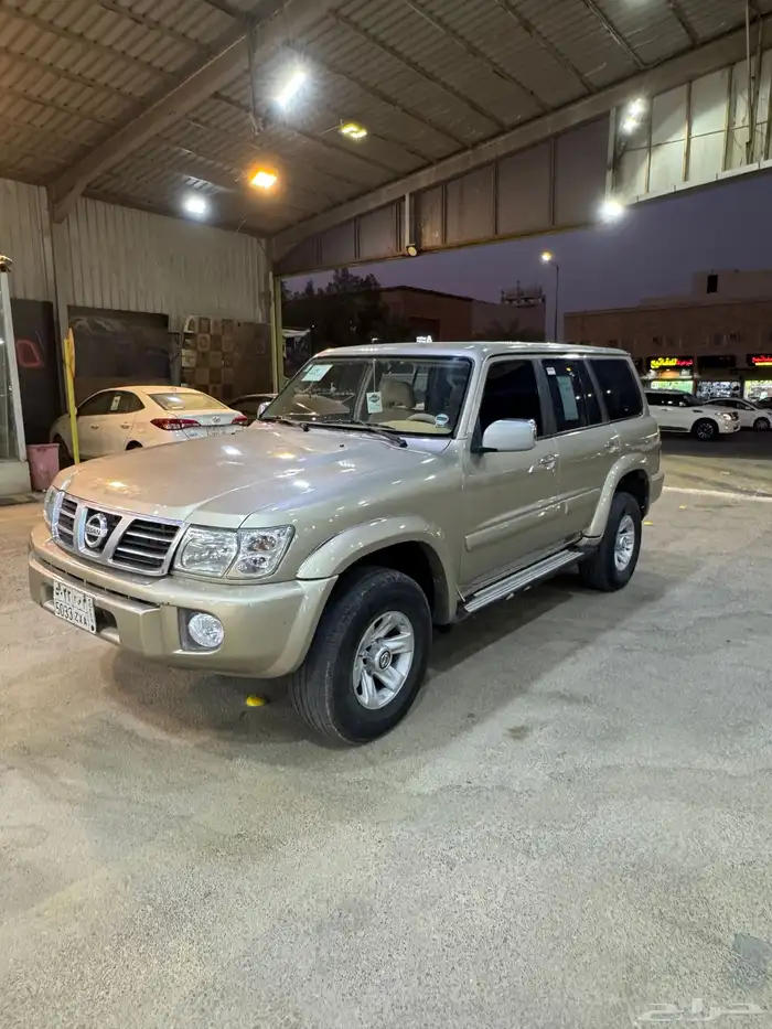 2002 نيسان لعشاق البر 0