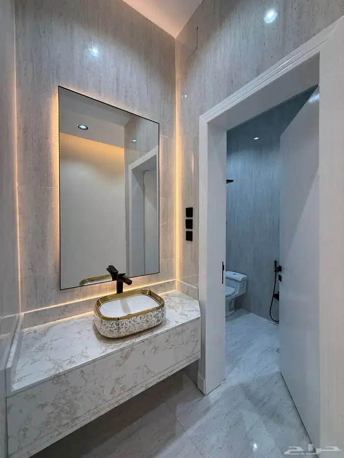 للبيع شقق ارضيه بمداخل مستقله حي الراقي وسط الخدمات 18