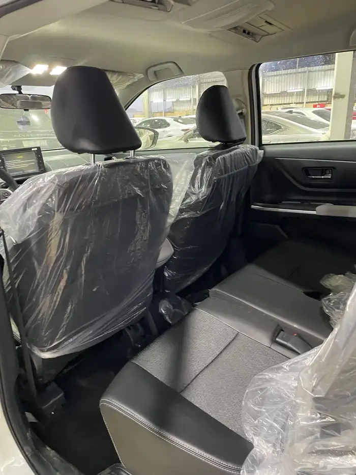 تويوتا فيلوز GLX موديل 2025 7