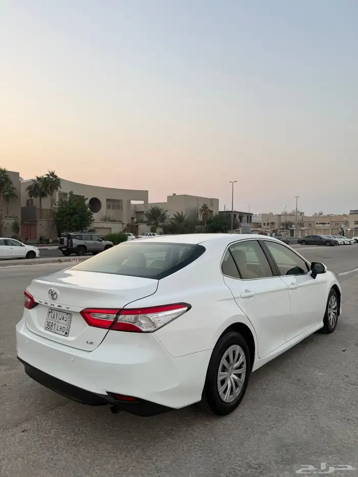 تويوتا كامري 2020 سعودي قمه بنضافه مالك واحد 12