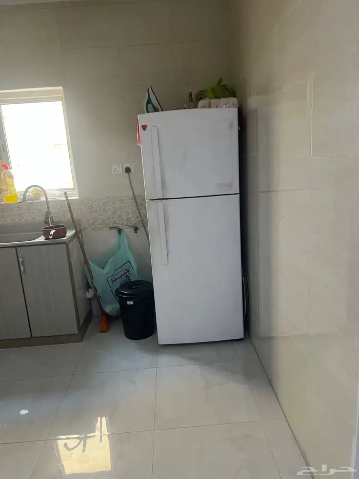 السلام عليكم اثاث شبه جديده للبيع 12