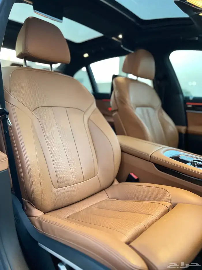 بي ام دبليو 750li ممشى قليل 2016 قمة النظافة بحالة الوكالة 48