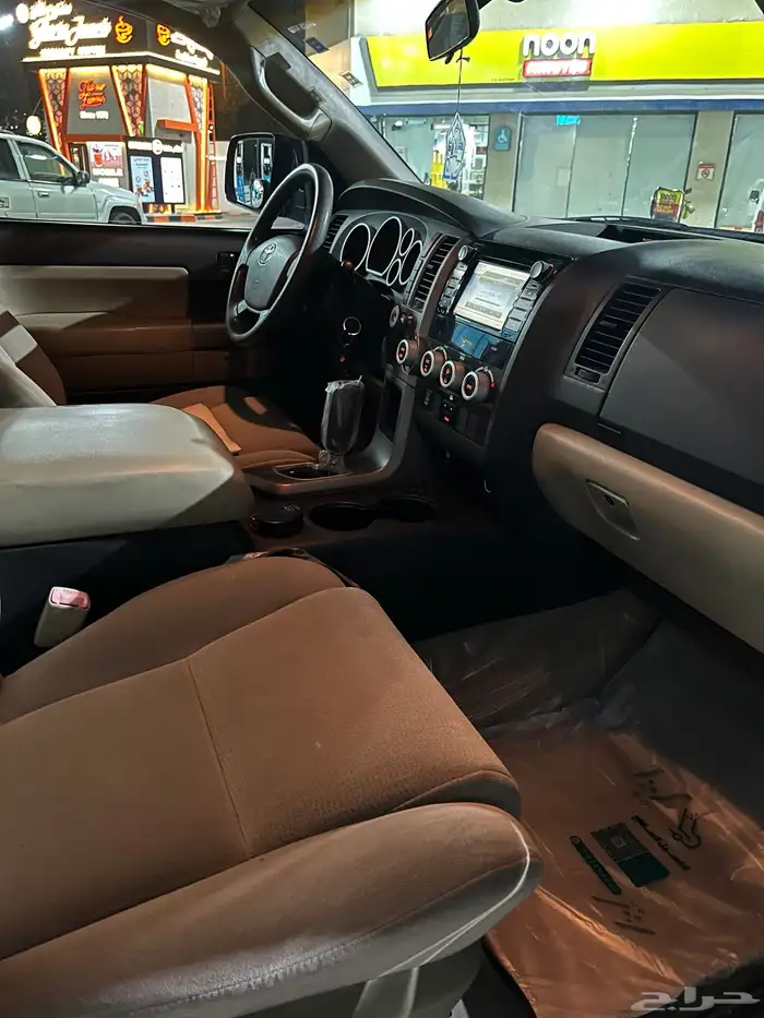 جيب سيكويا موديل 2010 5