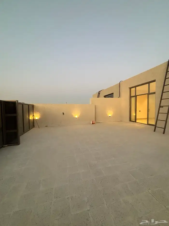 فيلا للبيع بمساحه 200 م بحي المهدية 17