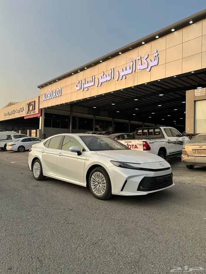 تويوتا كامري LE بنزين موديل 2025 كاش - ايجار منتهي بالتمليك 0