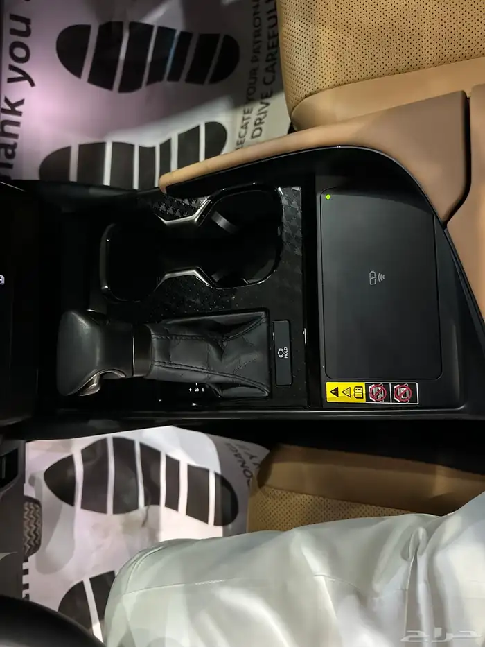 لكزس ES250 موديل 2024 نظيف 8