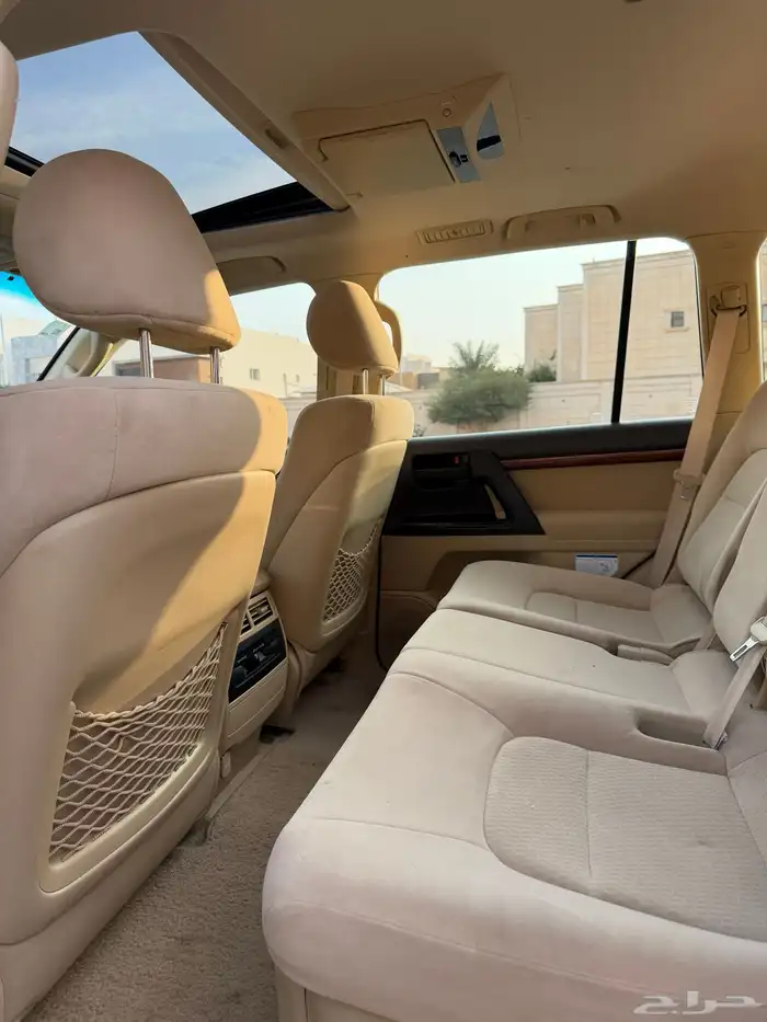 لاندكروزر 2017 رقم (( 3)) عدد الملاك ((2)) 31