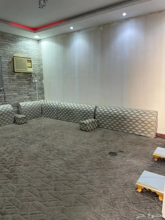 استراحه صغيره عزاب بالريان 1