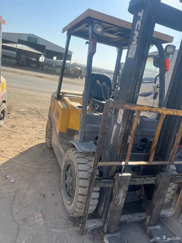 ايجار رافعه شوكيه فوركلفت سيزرات 0