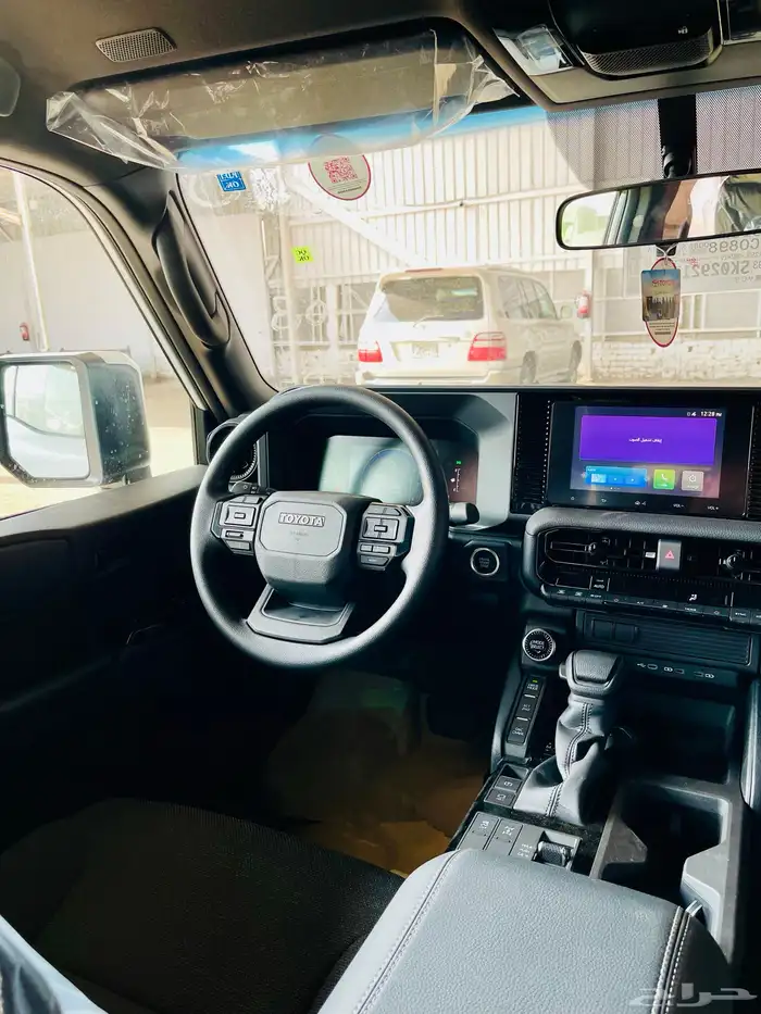 تويوتا - برادو دبل 2025 - بنزين 17