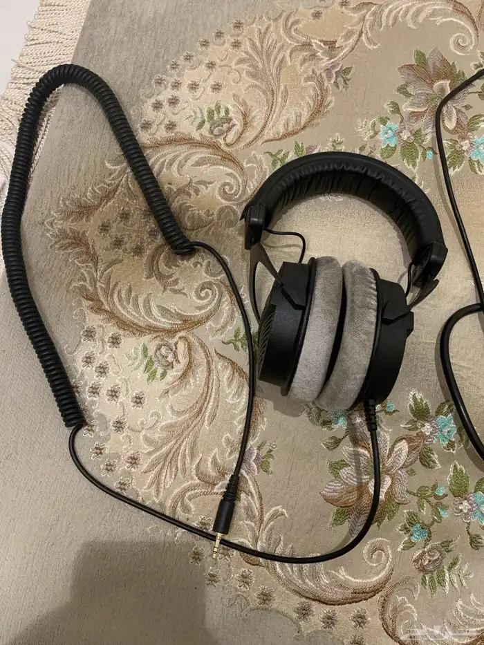 dt 990 pro 250 ohm   fiio k7 dac and amp  hyper x solo cast 1