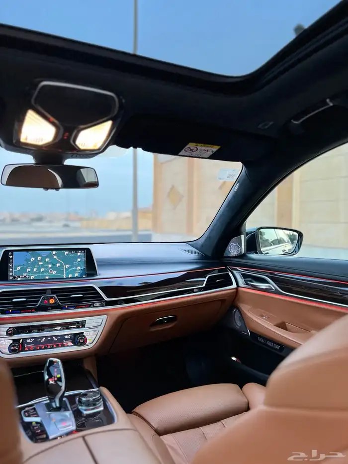 بي ام دبليو 750li ممشى قليل 2016 قمة النظافة بحالة الوكالة 36