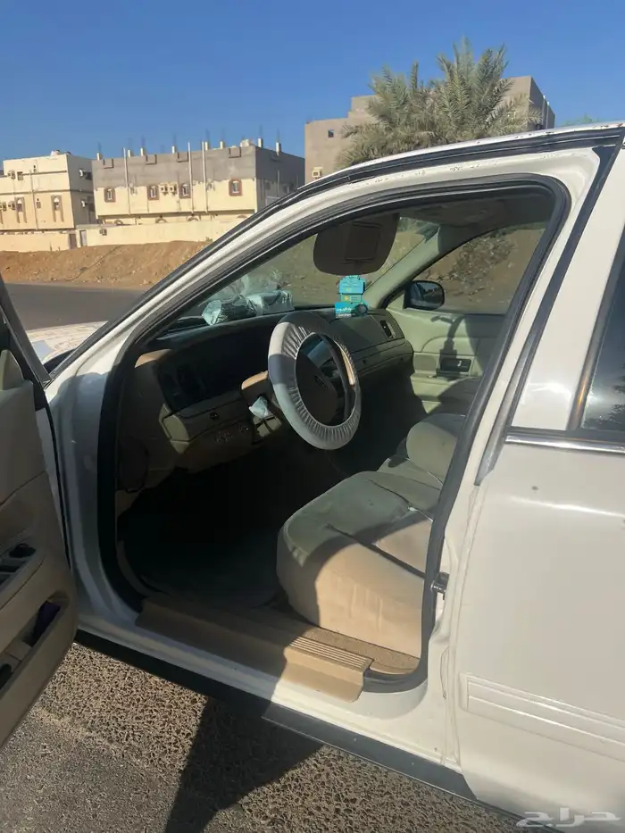 فورد ماركيز 2012 6