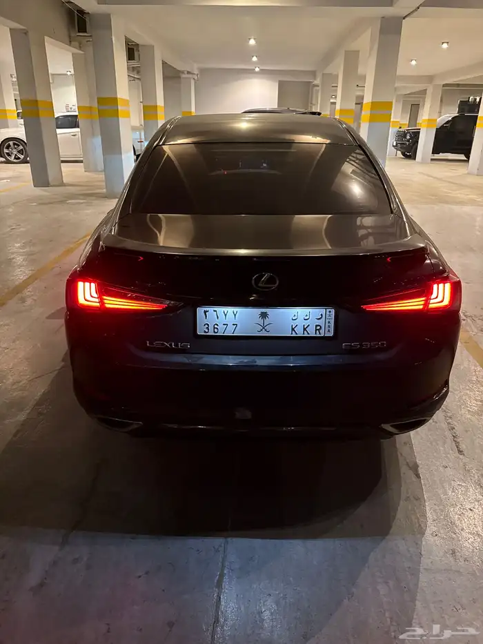 لكزس Es F sport 2023 3