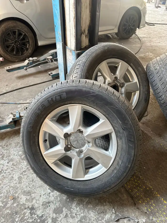 جنوط جيب لكزس اصليه عدد 4للبيع المستعجل 1