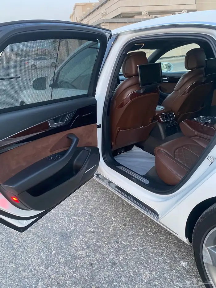 اودي 2014 A8L وكالة 17