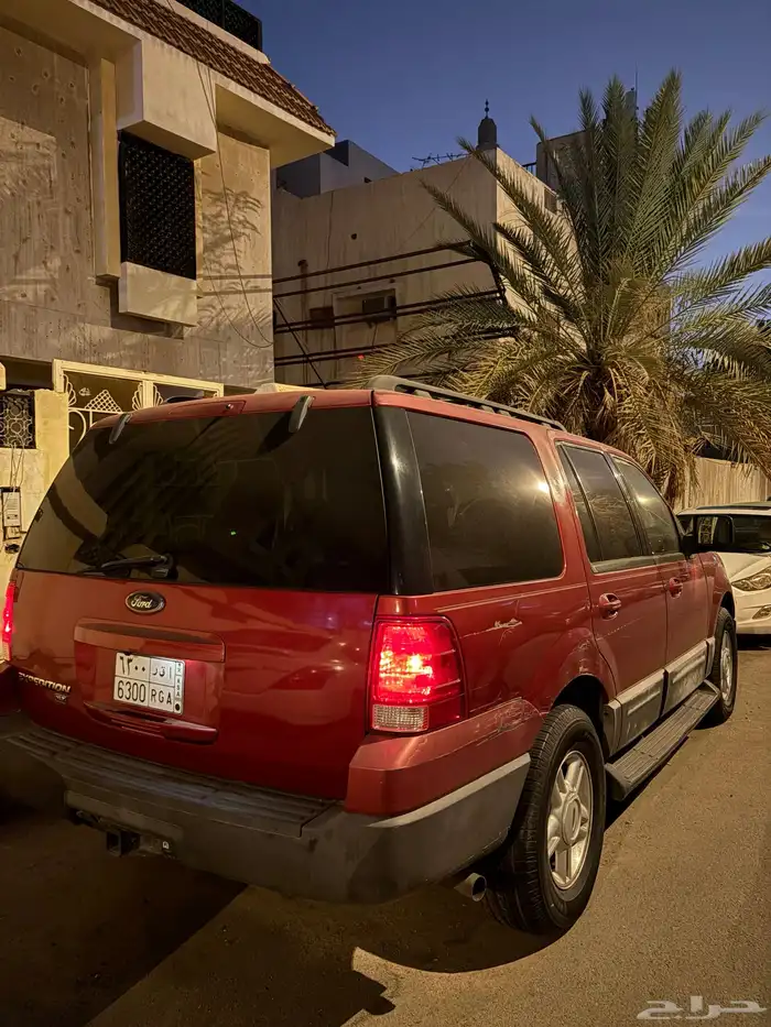 سياره فورد اكسبديشن موديل 2005 وارد امريكا 3