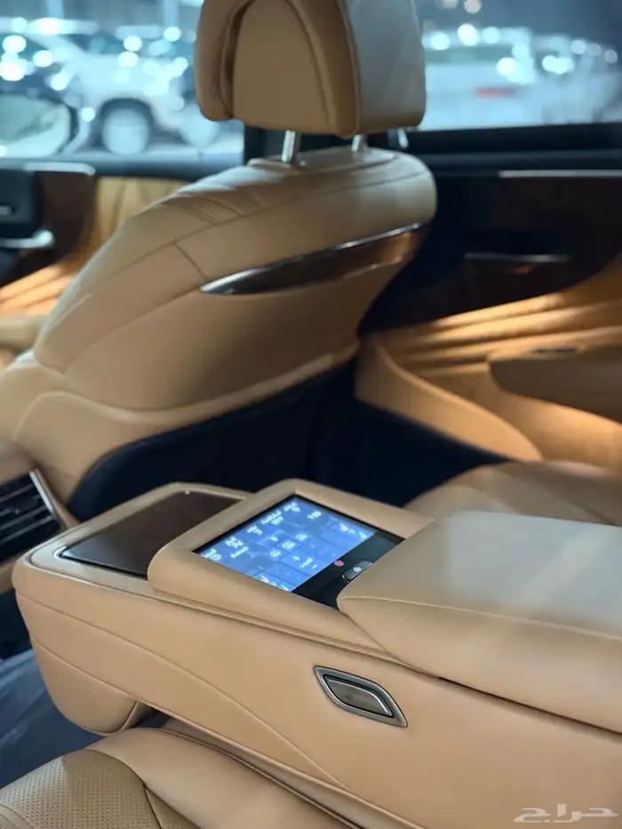 لكزس LS500 2024 Lexus عداد 10 الاف مالك واحد 19