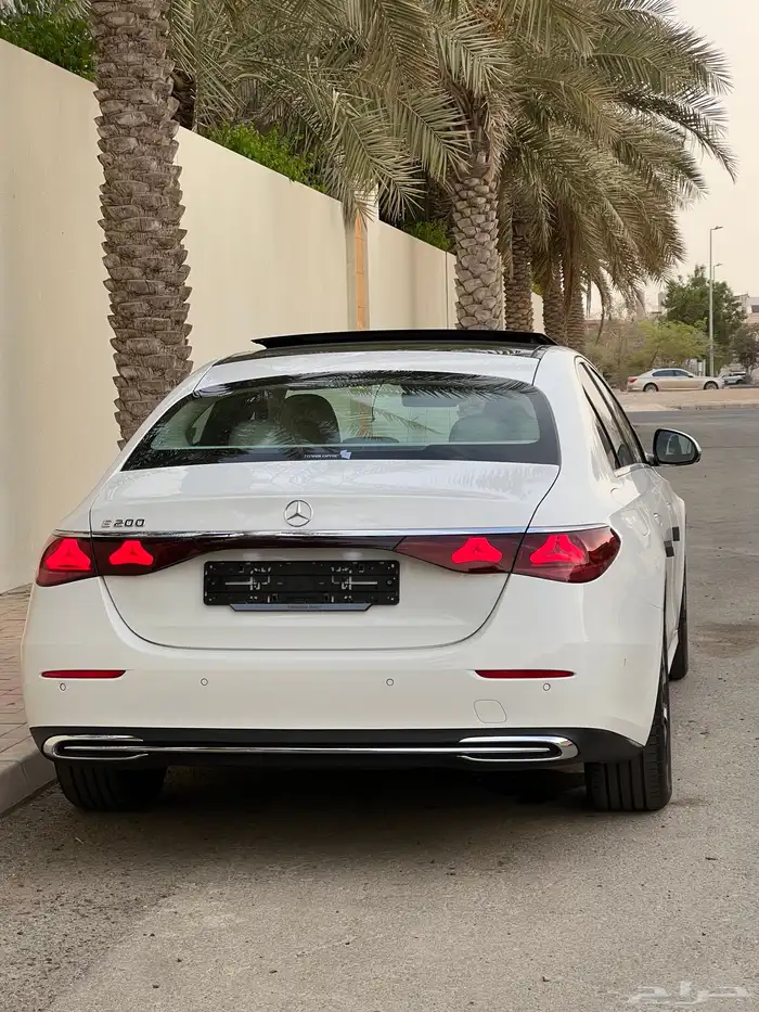 مرسيدس E 200 موديل 2025 عداد 7 آلاف كيلو ضمان الجفالي 21