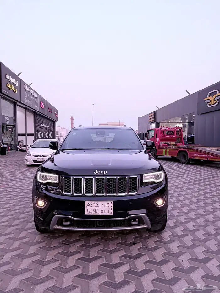 جيب قراند شروكي 2014 ماشي 173 .8 سلندر ضربتين بدي يمين فقط 13