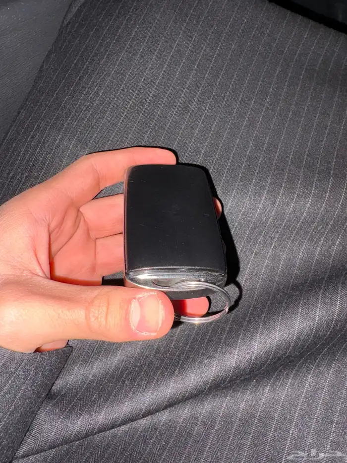 للبيع مفتاح مازدا نظيف 1