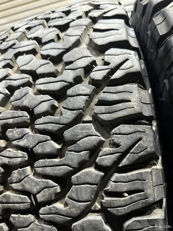 كفرات بي اف امريكي نص حجري مقاس 315 70 17 3