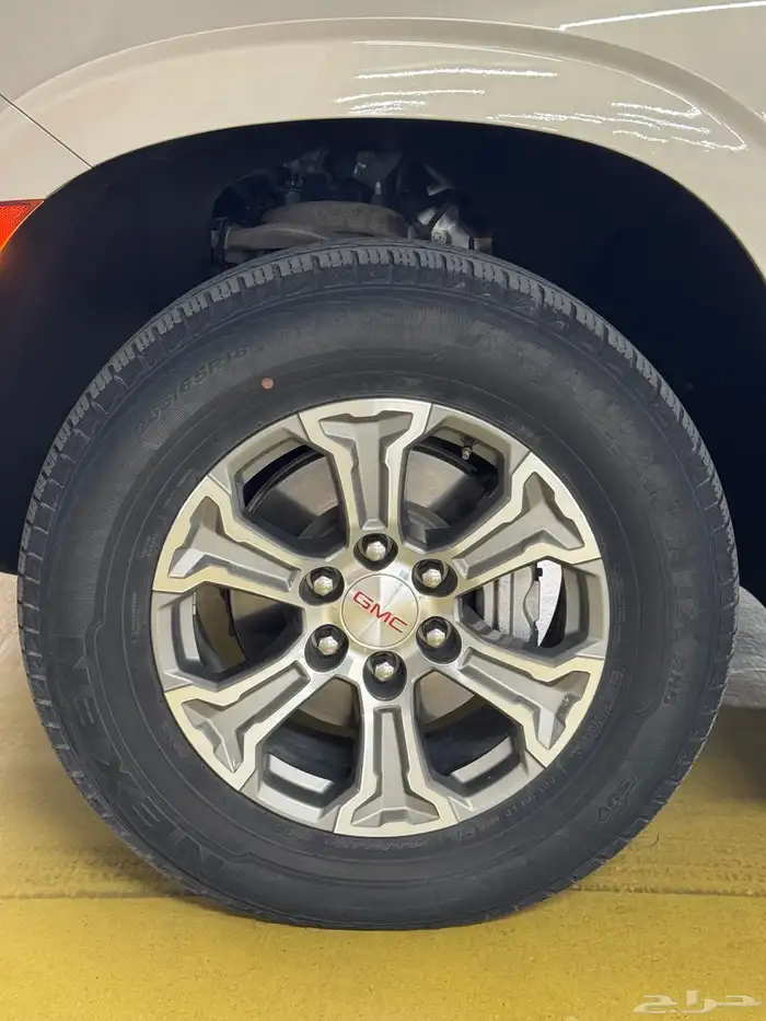 للبيع يوكن 2021 دبل ( نظيف جدا  ) 10